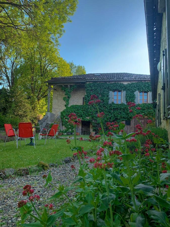 Le Moulin De Bernard Saint-Pantaléon Exterior foto